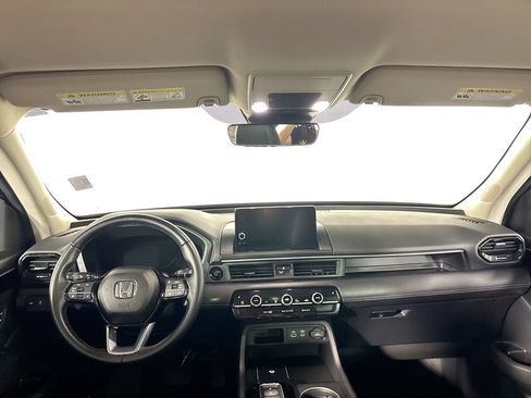 Used 2025 Honda Pilot EX-L image 12