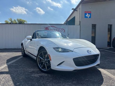 Used 2017 MAZDA MX-5 Miata Grand Touring image 7