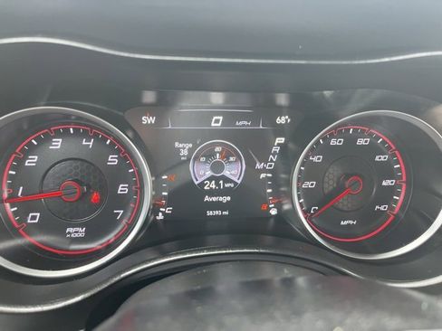 Used 2019 Dodge Charger SXT image 22