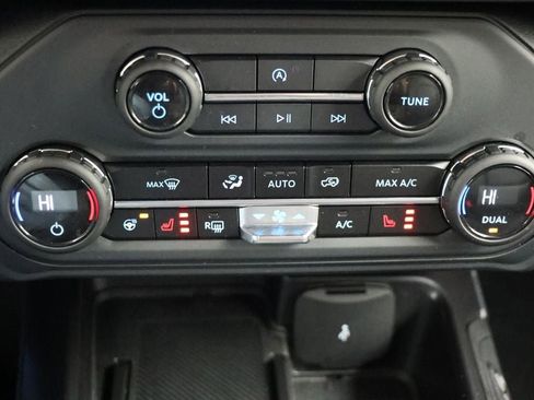 Used 2025 Ford Bronco Outer Banks image 22