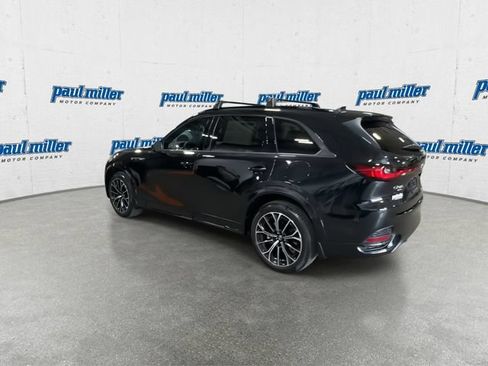 Certified 2025 MAZDA CX-70 3.3 Turbo S w/ Premium Plus AWD/4WD image 8