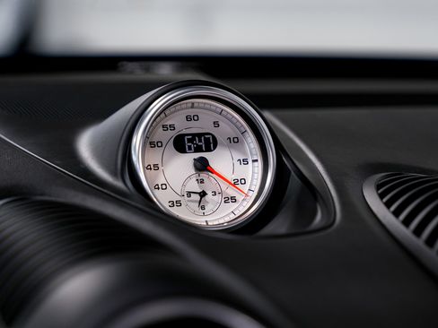 Used 2022 Porsche 718 Boxster S image 11