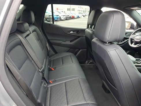 Used 2025 Chevrolet Equinox LT w/ Convenience Package II image 15