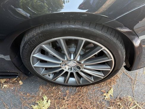 Used 2017 Mercedes-Benz S 550 Sedan image 8