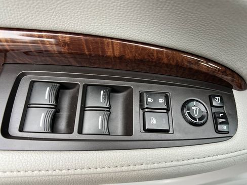 Used 2017 Acura MDX SH-AWD w/ Technology Package image 12