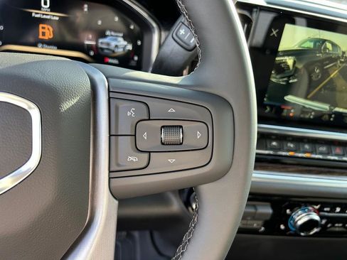 New 2026 GMC Sierra 1500 SLE w/ Preferred Package image 12