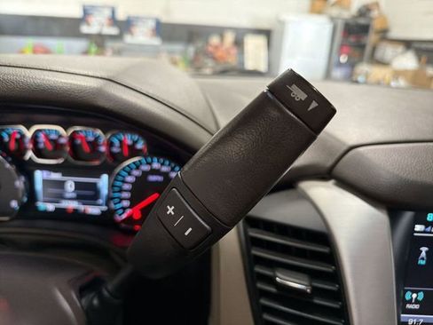 Used 2019 GMC Yukon XL SLT AWD/4WD image 20