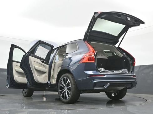 Used 2025 Volvo XC60 B5 Plus w/ Protection Package Premier image 52