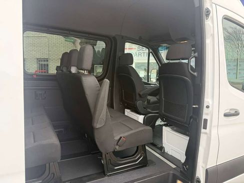 Used 2025 Mercedes-Benz Sprinter 2500 image 44