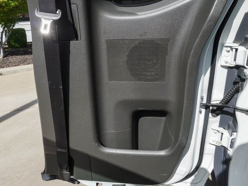 Used 2019 Nissan Frontier SV AWD/4WD image 28