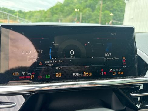 Used 2025 GMC Sierra EV Denali AWD/4WD image 13