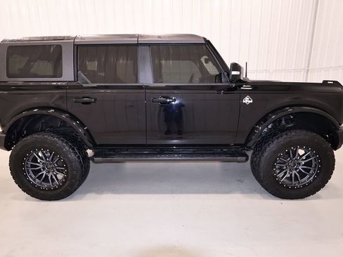 Certified 2024 Ford Bronco Outer Banks AWD/4WD image 2