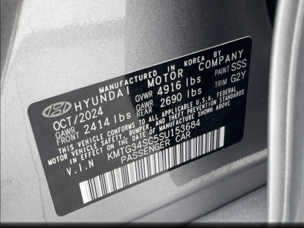 Used 2025 Genesis G70 2.5T AWD/4WD image 53