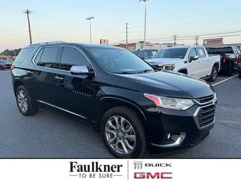 Used 2020 Chevrolet Traverse Premier w/ LPO, Floor Liner Package AWD/4WD image 1