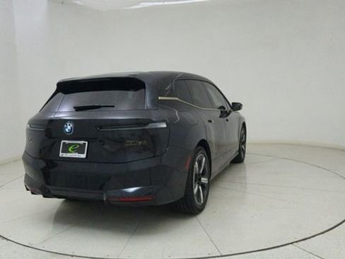 Used 2023 BMW iX M60 image 9