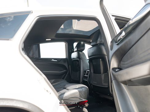 Used 2019 Mercedes-Benz GLE 43 AMG 4MATIC image 19