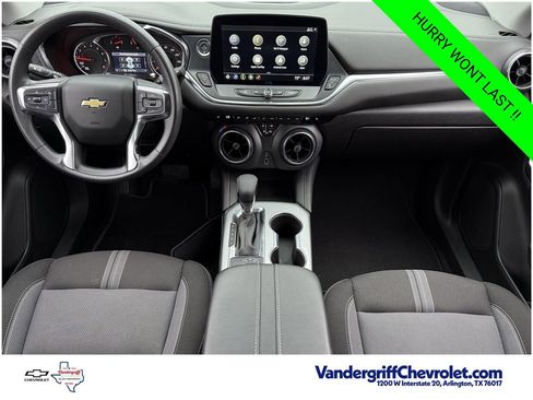 Certified 2025 Chevrolet Blazer LT AWD/4WD image 10