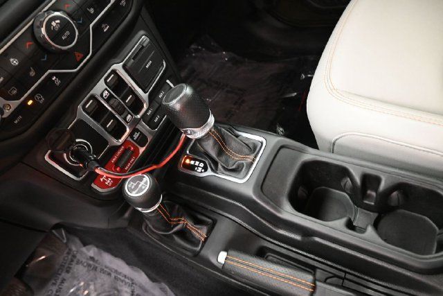Used 2023 Jeep Gladiator Mojave w/ Cold Weather Group AWD/4WD image 13