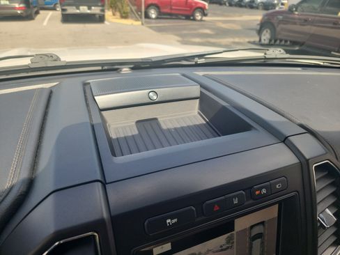 Used 2021 Ford Expedition Limited RWD image 34