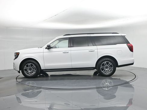 Used 2025 Ford Expedition Max Active AWD/4WD image 36