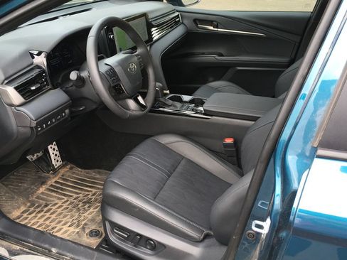 Used 2026 Toyota Camry XSE AWD/4WD image 4
