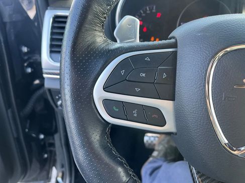 Used 2021 Jeep Grand Cherokee SRT image 9