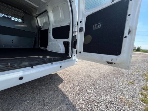 Used 2017 Nissan NV200 SV w/ Back Door Glass Package FWD image 10
