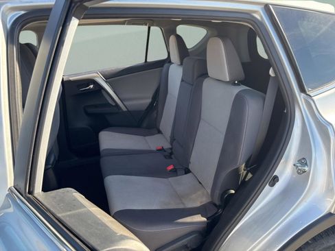Used 2014 Toyota RAV4 XLE image 25
