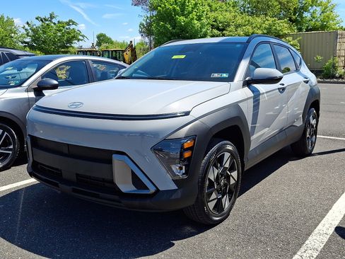 Certified 2024 Hyundai Kona SEL AWD/4WD image 2