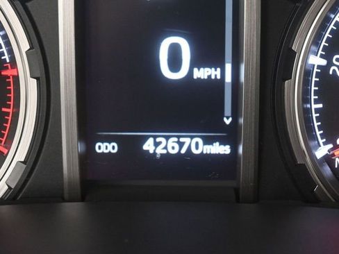 Used 2024 Toyota 4Runner TRD Off-Road Premium image 14