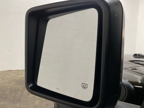 Used 2023 Jeep Wrangler Unlimited w/ Sun & Screen Package AWD/4WD image 91