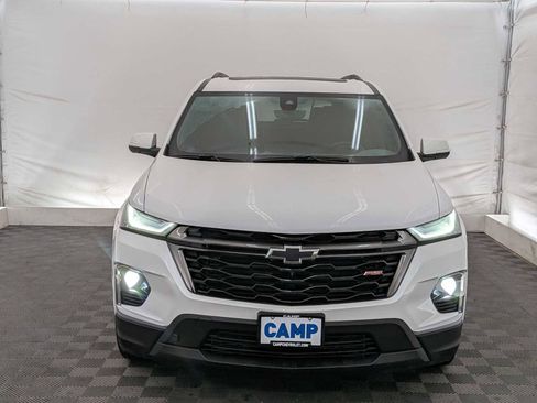 Used 2023 Chevrolet Traverse RS image 9