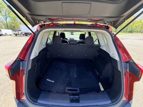 Used 2021 Nissan Rogue SV AWD/4WD image 14