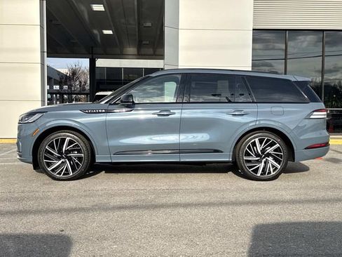 New 2026 Lincoln Aviator Black Label w/ Jet Appearance Package image 6