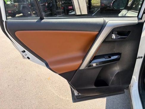 Used 2016 Toyota RAV4 Limited FWD image 16