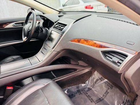 Used 2014 Lincoln MKZ AWD w/ Equipment Group 102A Reserve image 19