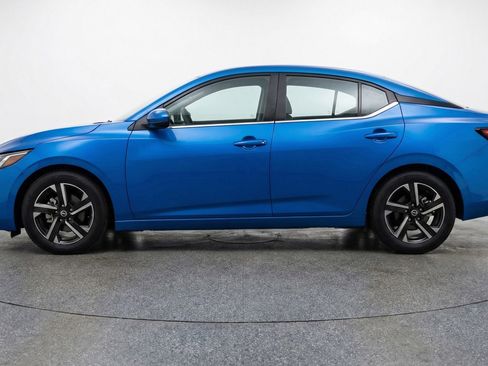 Used 2025 Nissan Sentra SV image 5