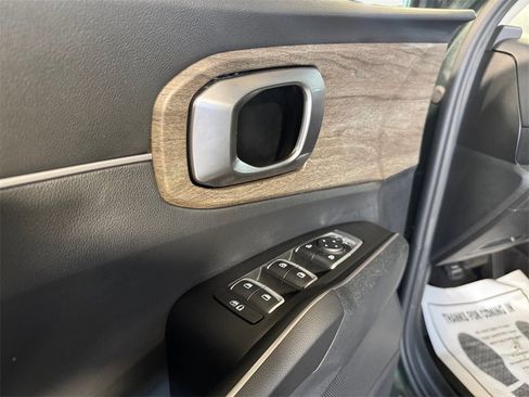 Certified 2023 Kia Sorento S w/ Panoramic Sunroof Package image 14