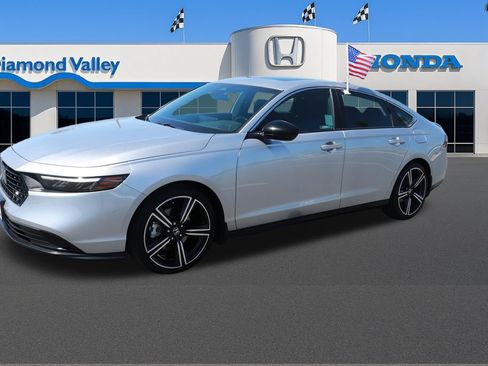 Used 2024 Honda Accord Sport image 3