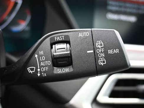 Used 2022 BMW X7 xDrive40i w/ Premium Package image 27