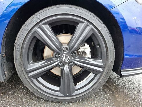 Used 2024 Honda Accord Sport image 8