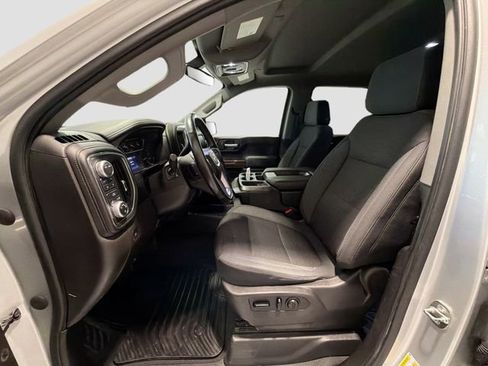 Used 2020 GMC Sierra 1500 SLE w/ SLE Value Package image 18