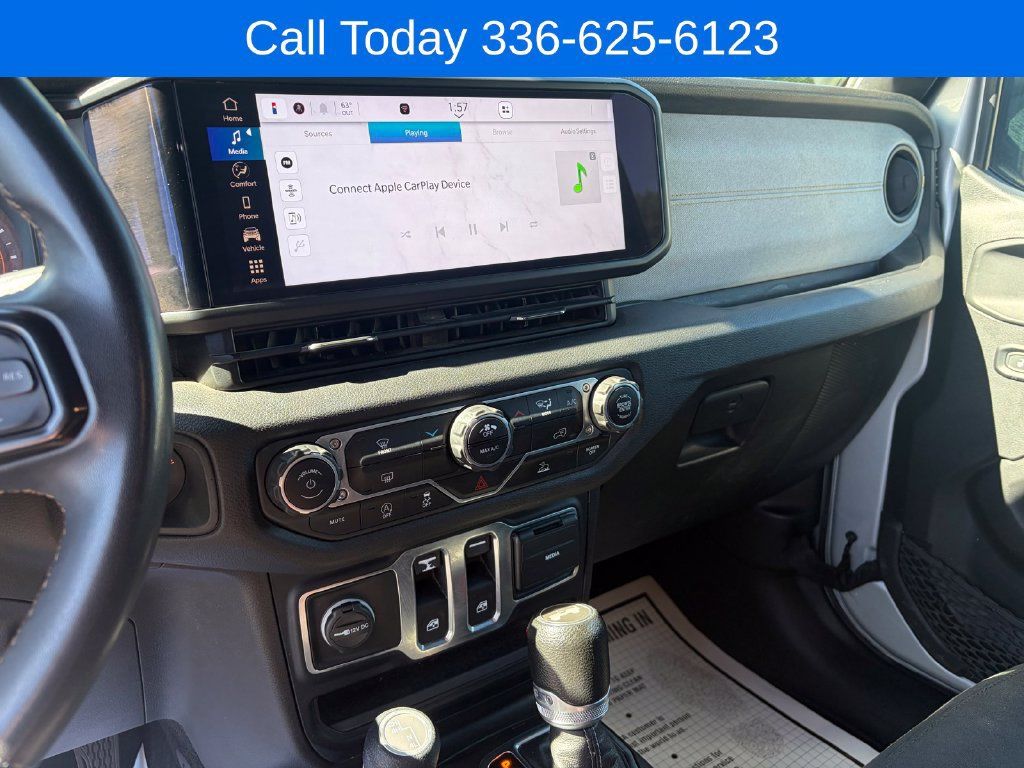 Used 2024 Jeep Wrangler Sport AWD/4WD image 15