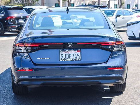 Used 2025 Honda Accord SE image 8