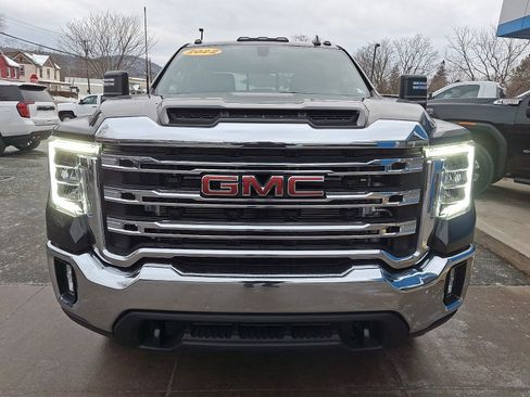 Used 2022 GMC Sierra 3500 SLE w/ SLE Value Package image 2