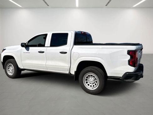 Used 2025 Chevrolet Colorado W/T w/ WT Convenience Package II image 3