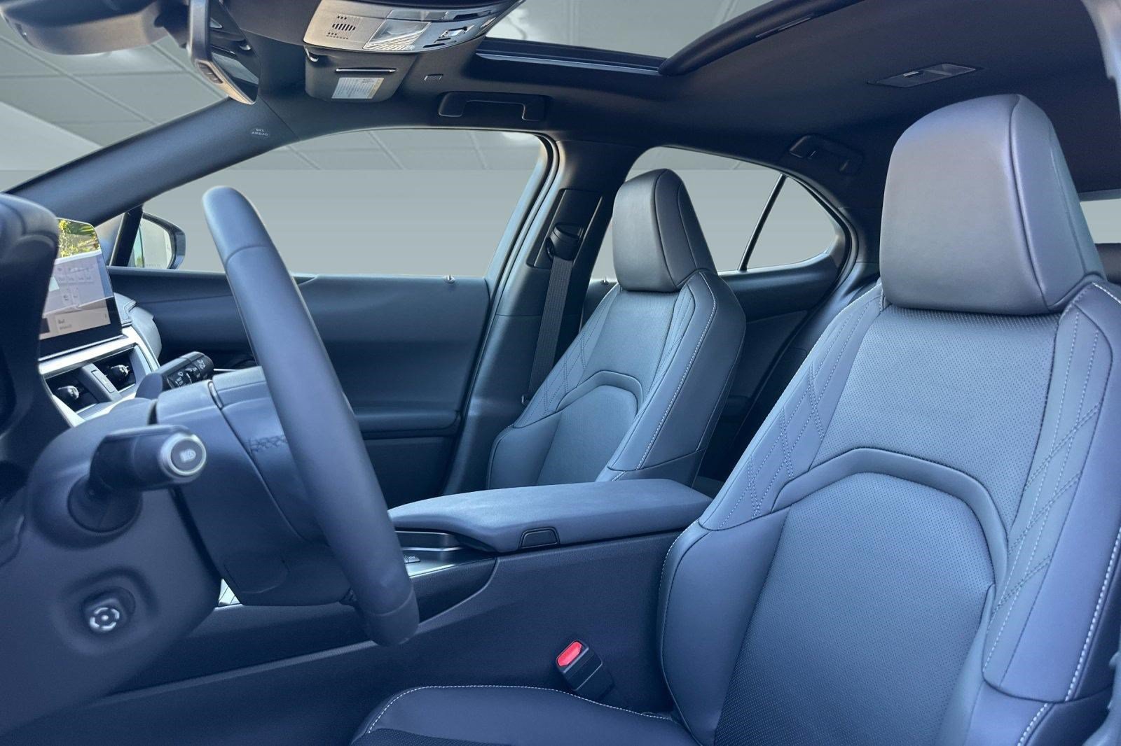 New 2026 Lexus UX 300h AWD w/ Accessory Package (2T) image 20