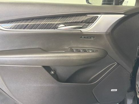 Used 2024 Cadillac XT6 Premium Luxury w/ LPO, Floor Liner Package FWD image 11