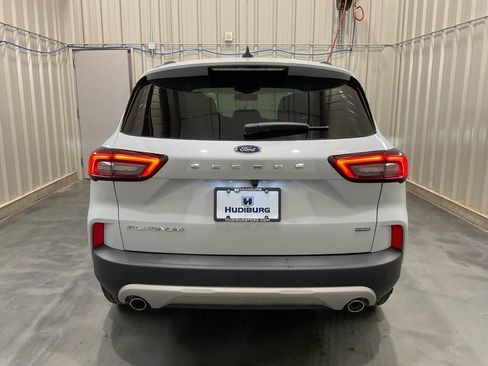 Used 2025 Ford Escape Platinum w/ Premium Technology Package image 21