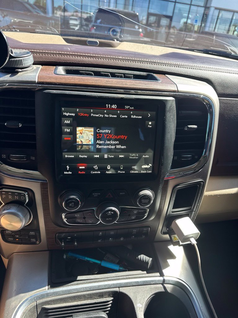Used 2017 RAM 1500 Laramie w/ Convenience Group AWD/4WD image 4